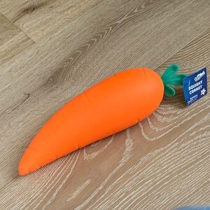 Viral Big Squishy Carrot, NWT
